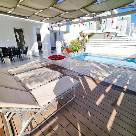 With Private Pool And Bbq *